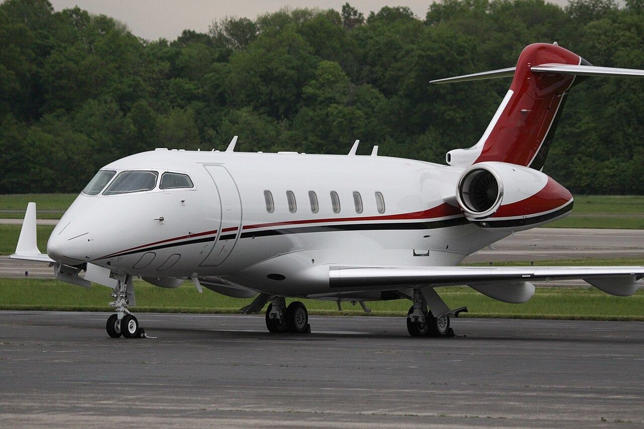 Representative photo of a Challenger 300 — not the aircraft flying this leg